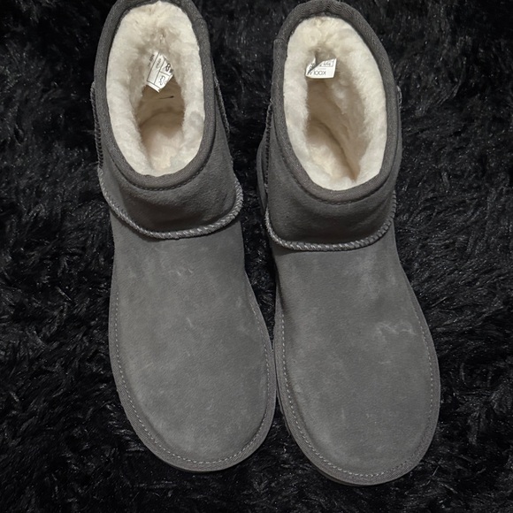 Koolaburra by UGG Mini Gray Winter Boots - Picture 1 of 5